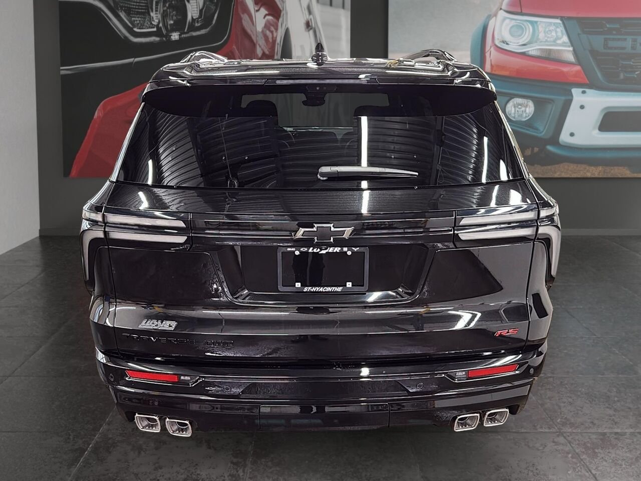 CHEVROLET Traverse RS 2027 NOIR MOSAIQUE METALLISE Saint-Hyacinthe - photo #2