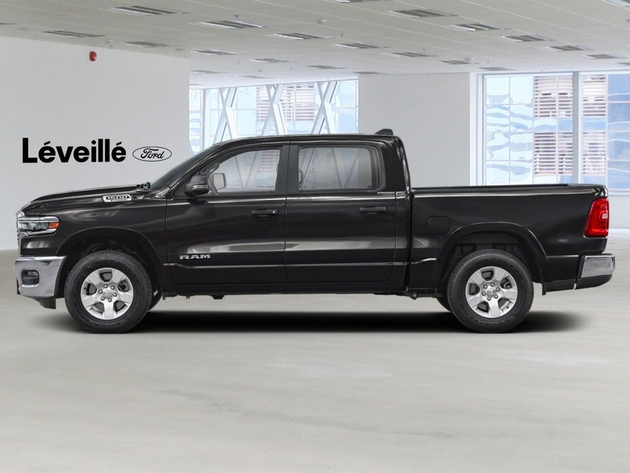2026 RAM 1500 Big Horn cabine d'équipe 4x4 caisse de 5 pi 7 po Diamond Black Crystal Pearl