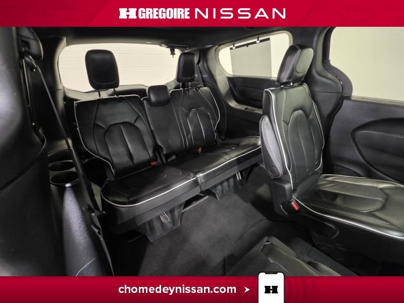 2025 Chrysler Pacifica Black Saint-Eustache - photo #36