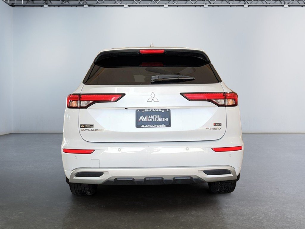 Mitsubishi OUTLANDER 2023 Blanc Mont-Laurier - photo #5