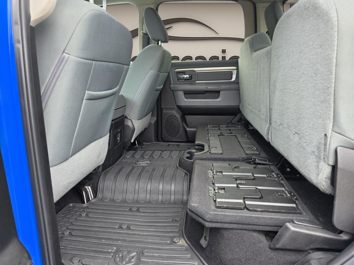 RAM 2500 2018 Noir Donnacona - photo #14