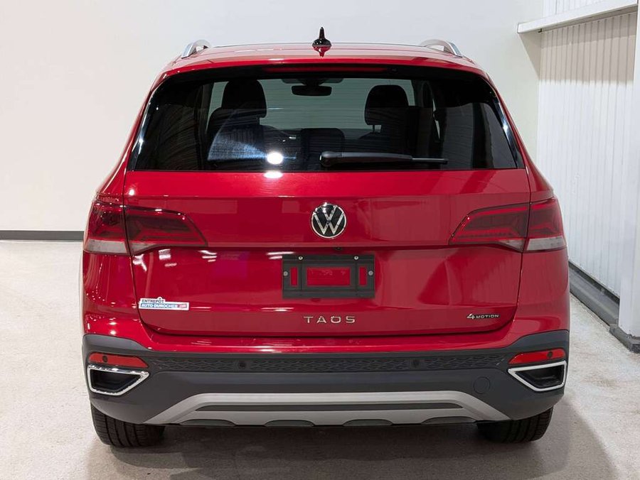 Volkswagen Taos Highline 4MOTION 2024 Rouge