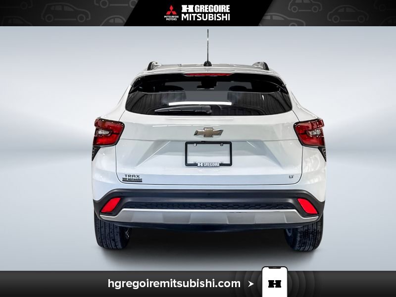 2025 Chevrolet Trax White Laval - photo #7