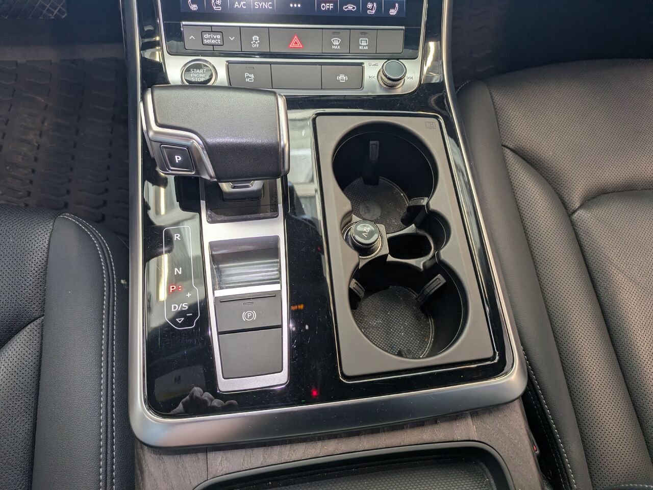 2021 Audi Q8 Blue Gatineau - photo #9