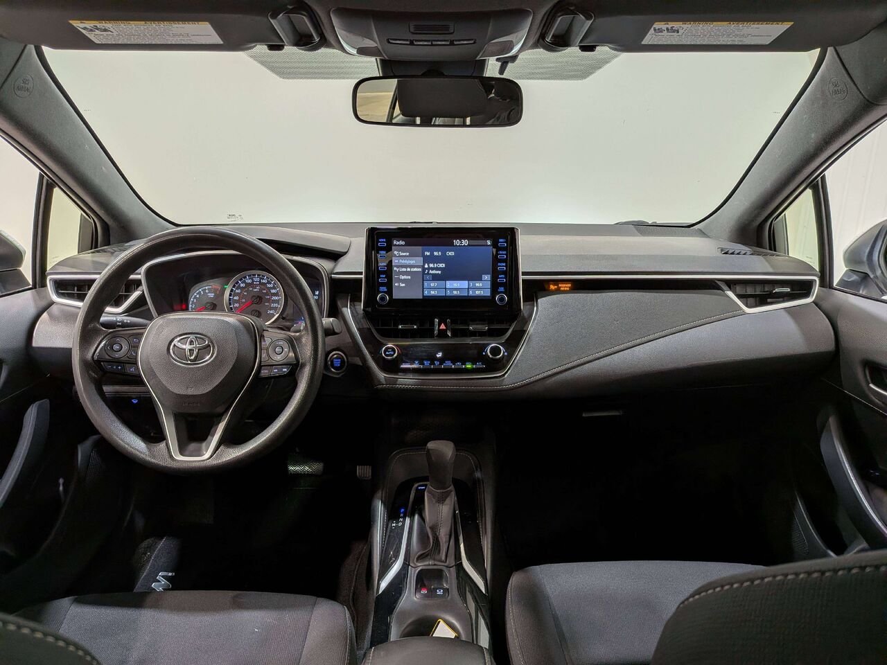 Toyota Corolla à hayon Manual 2019 Blanc Val-David - photo #11