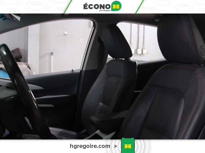2019 Chevrolet Bolt EV White Laval - photo #8