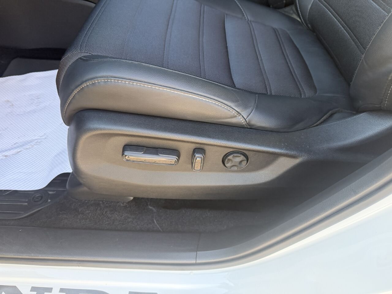 2021 Honda CR-V White Ste-Marie - photo #11