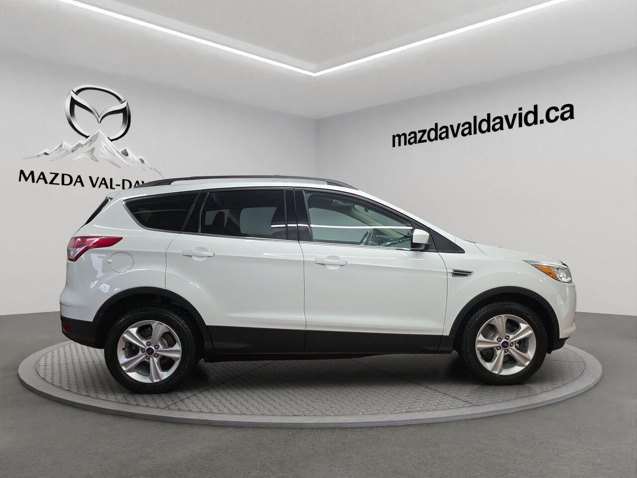 2015 Ford Escape SE, AWD White Val-David - photo #6
