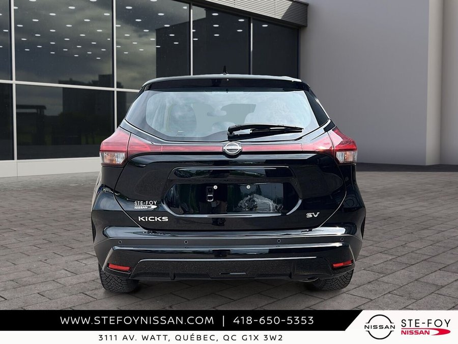 2024 Nissan Kicks SV TA 2024 Black