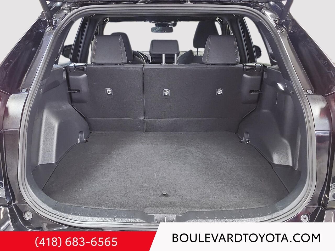 Toyota RAV4 hybride rechargeable 100527A-60 | HYBRIDE SE, AWD 2025 Noir Québec - photo #19