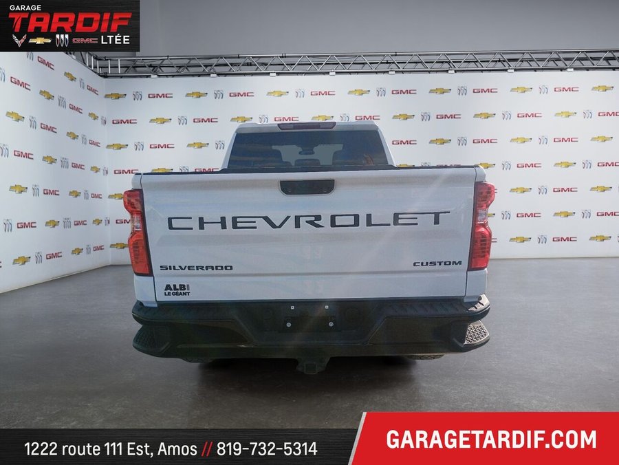 CHEVROLET Silverado 1500 4WD Crew Cab CUSTOM TRAILBOSS 2024 Blanc