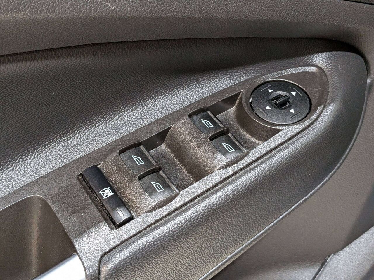 Ford Escape SE 4WD 2018 Bleu Val-David - photo #29