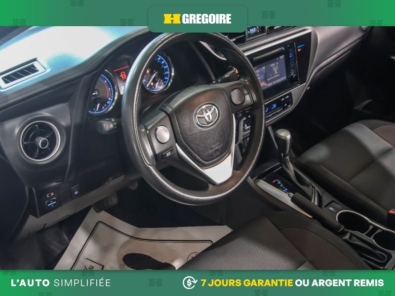 Toyota Corolla 822023 | LE AUTO A/C CAM RECUL BLUETOOTH 2019 Bleu Laval - photo #20