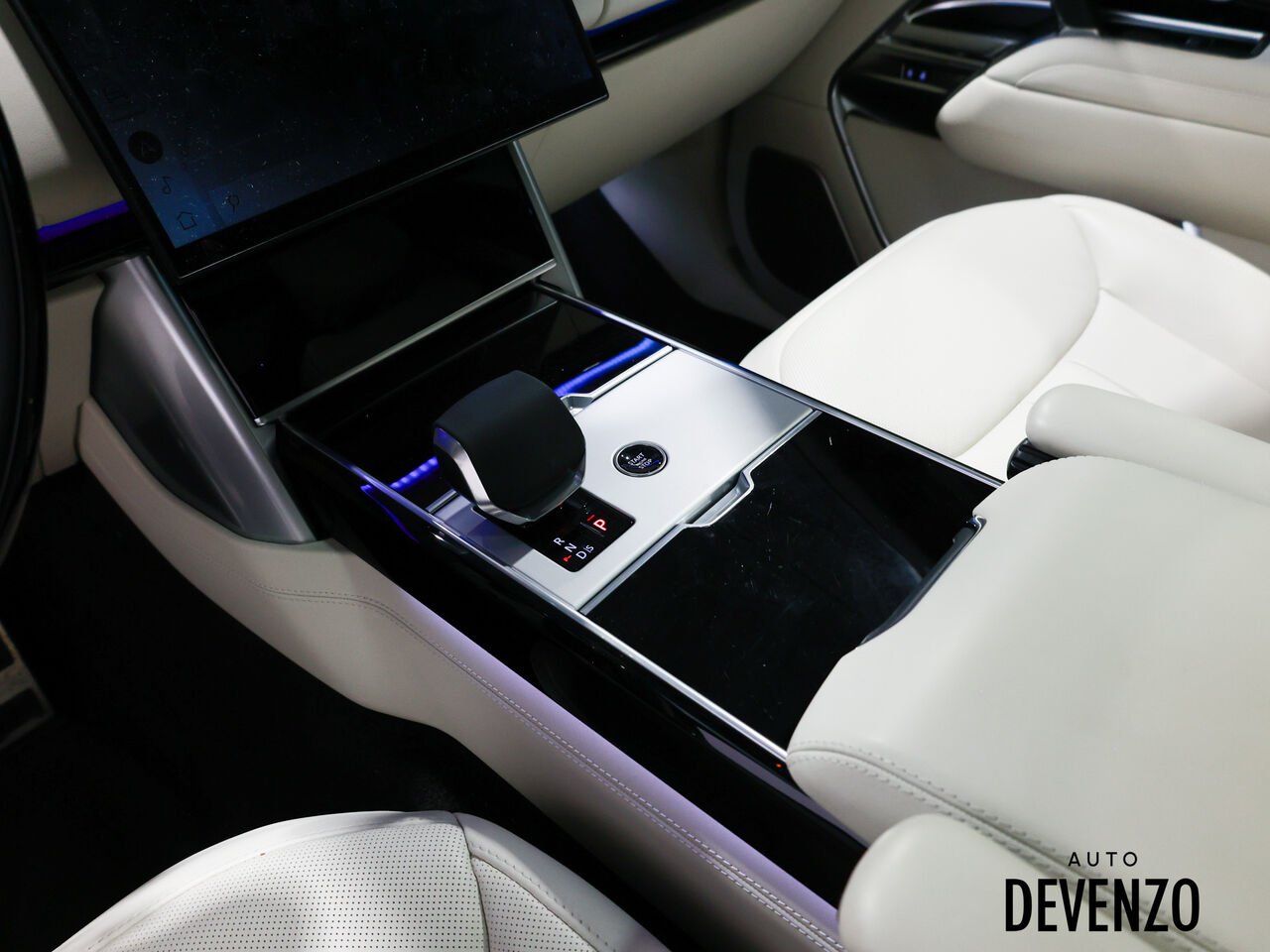 2024 Land Rover Range Rover Grey Saint-Eustache - photo #18