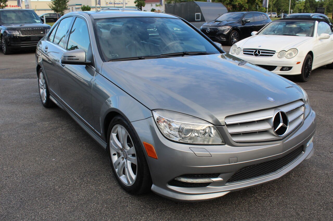 2011 Mercedes-Benz Classe-C VIN: WDDGF8BB4BA505424 Grey Sainte-Rose - photo #4