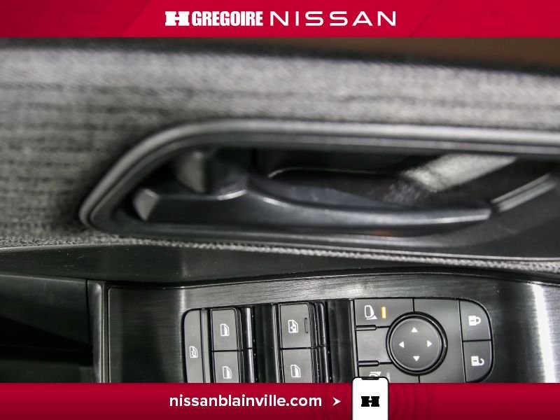 Nissan Rogue 2023 Blanc Blainville - photo #20