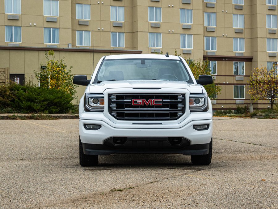 2017 GMC Sierra 1500 SLT All Terrain 5.3L | Tonneau Cover White
