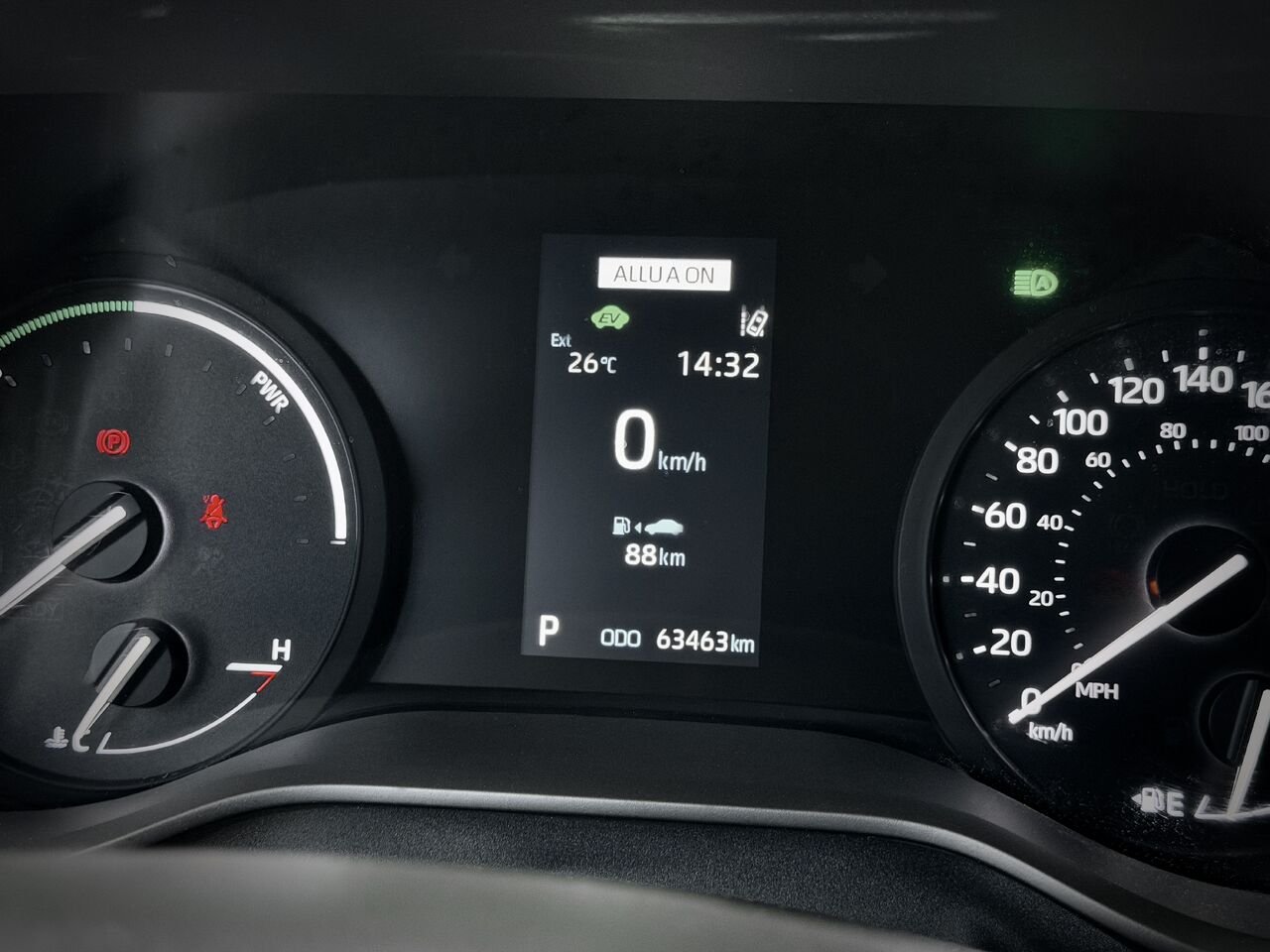 2022 Toyota Sienna Silver Notre-Dame-des-Prairies - photo #25