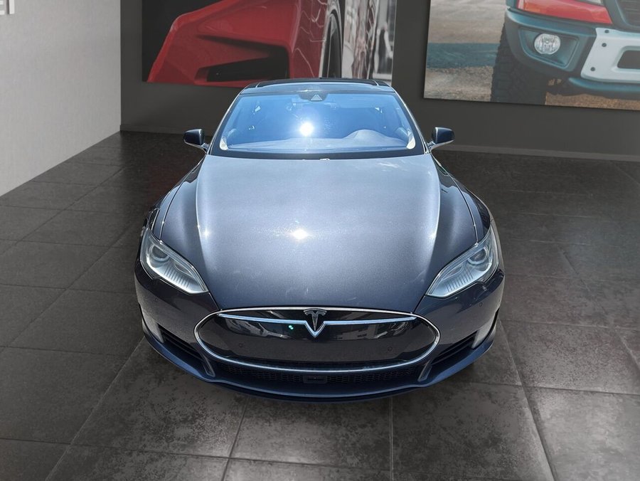 2015 Tesla Model S 2015 Grey