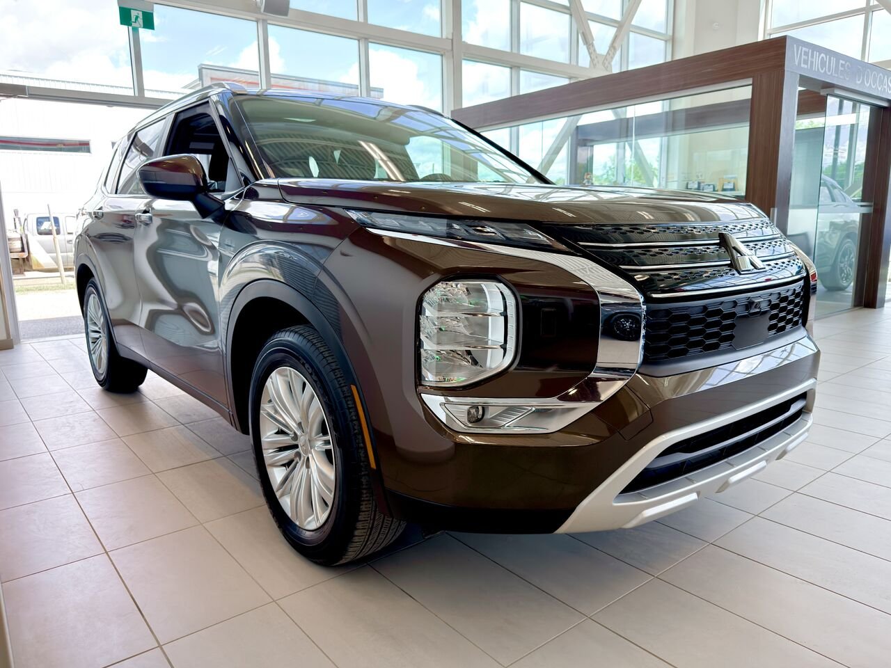 Mitsubishi Outlander 2024 Bronze Notre-Dame-des-Prairies - photo #6