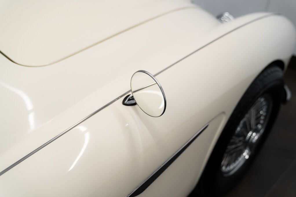 Austin Healey BN7 Mrk 1 1961 Blanc Montréal - photo #27