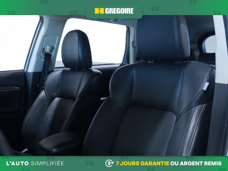 Mitsubishi Outlander 822416A | EX-L AWD AUTO AC CUIR TOIT MAGS CAM RECULE 2020 Blanc Laval - photo #15