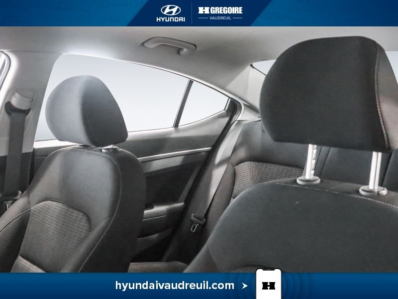 2017 Hyundai Elantra Grey Vaudreuil-Dorion - photo #13