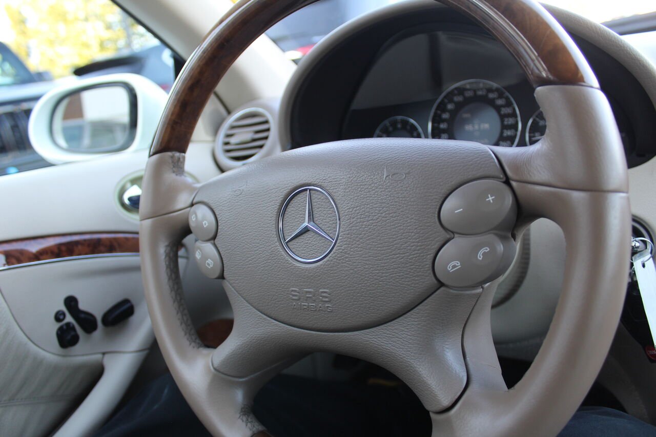 Mercedes-Benz Classe-CLK VIN: WDBTK56G96F204759 2006 Blanc Sainte-Rose - photo #14