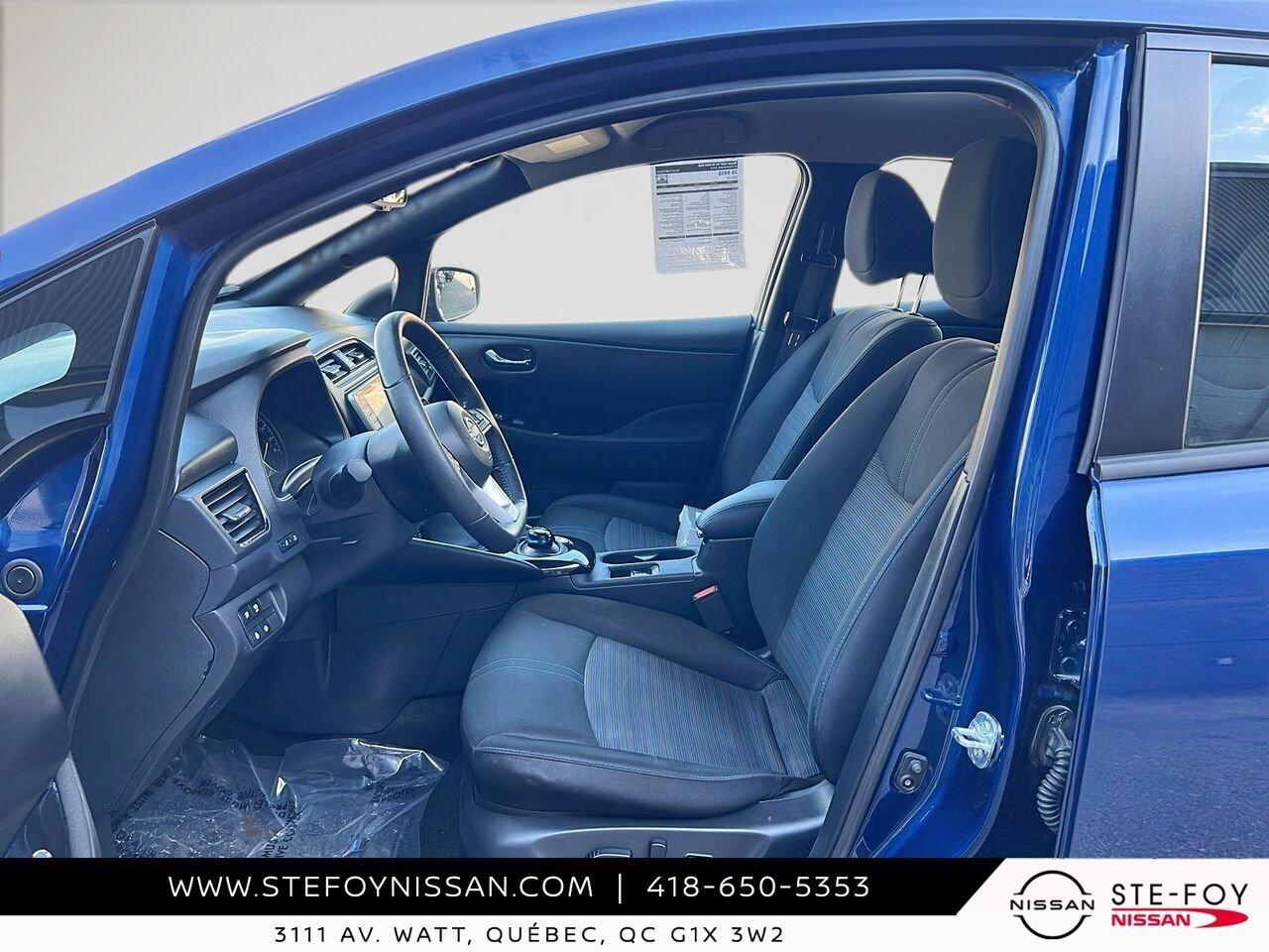 2025 Nissan LEAF SV 40 KWH Blue Ste-Foy - photo #8