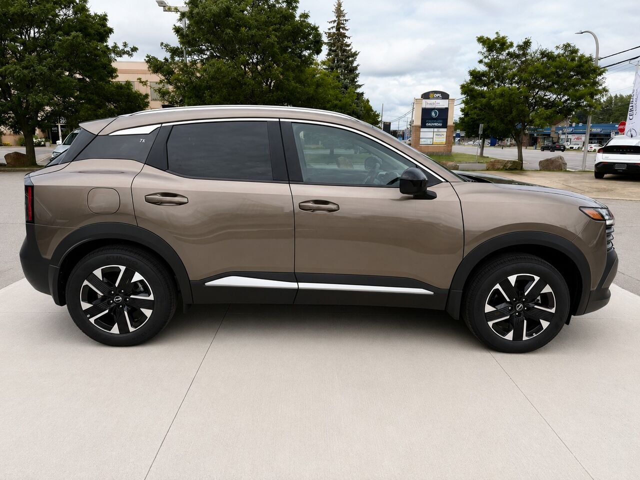 2026 NISSAN Kicks KICKS SV PRIVILEGE AWD Canyon Bronze Metallic Châteauguay - photo #7