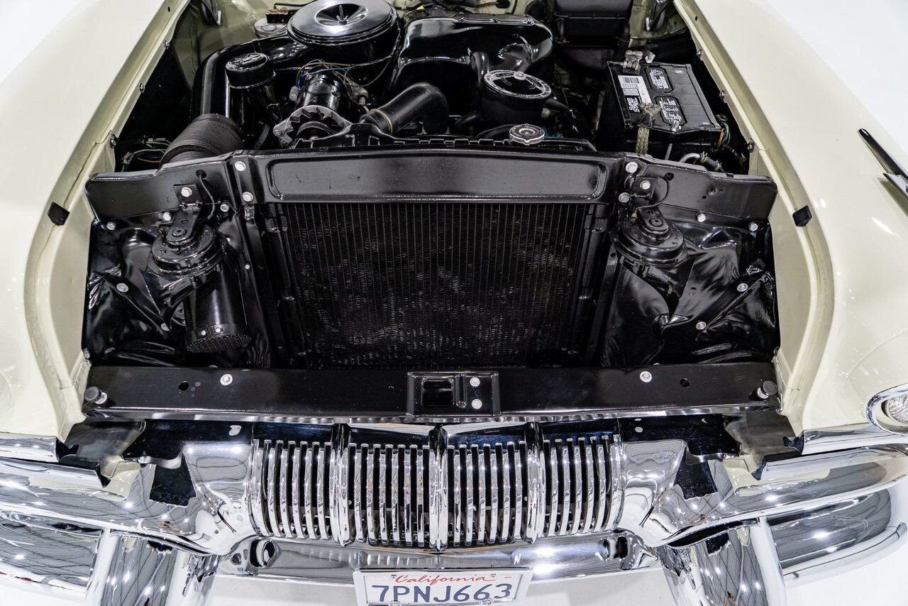 Pontiac Bonneville *PRICE IN USD* Fuel injected 347/315HP 1 of 630 produced 1957 Blanc Montréal - photo #17