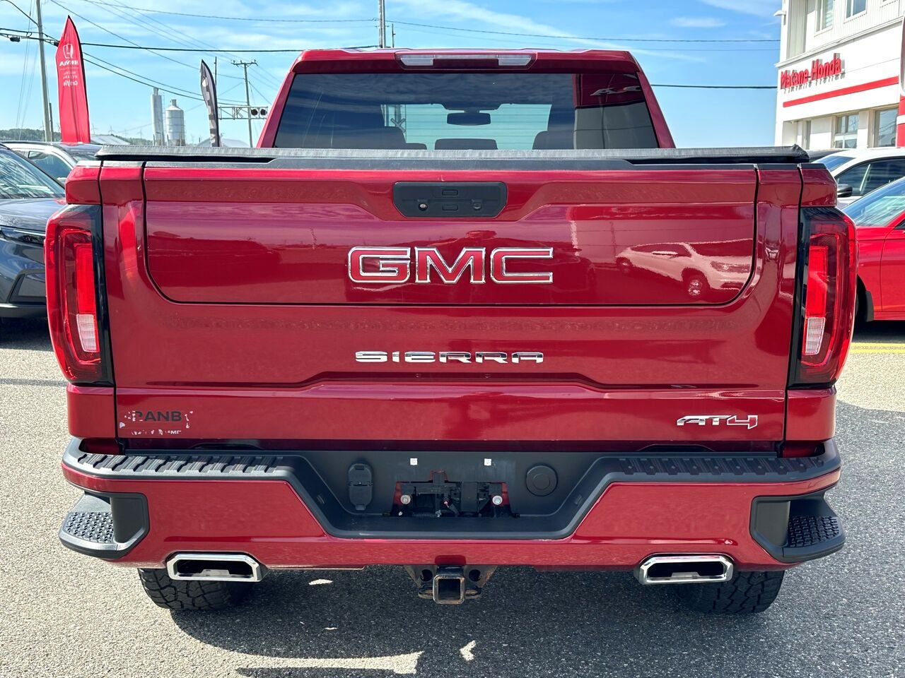 2021 GMC SIERRA K1500 AT4 SIERRA K1500 AT4 Red Matane - photo #3