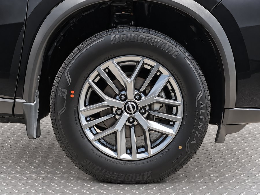 2024 Nissan Rogue S Black
