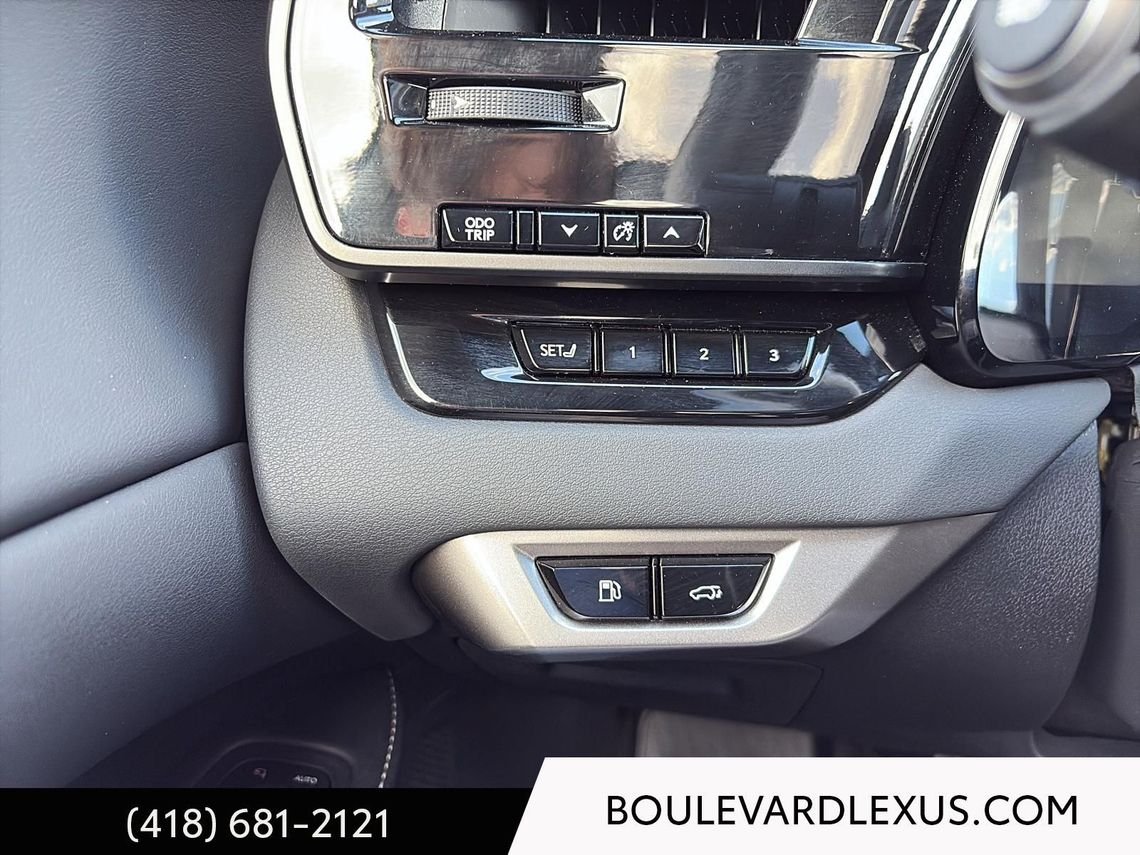 Lexus RX 601132 2024 Rouge Québec - photo #46