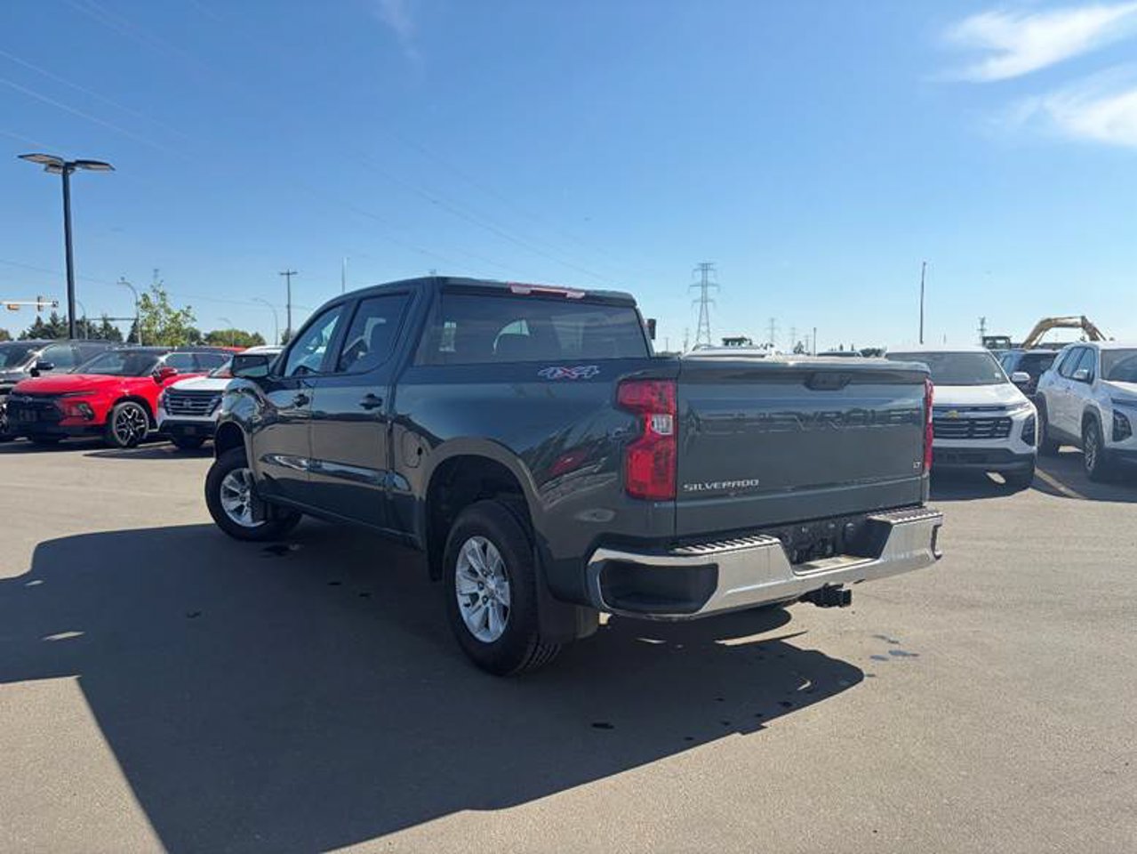 2025 Chevrolet Silverado 1500 4WD Crew Cab 147 LT Grey Sherwood Park - photo #3