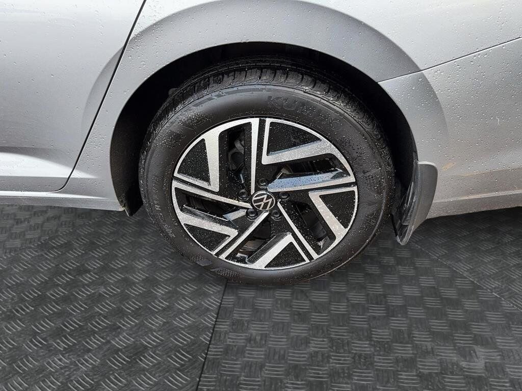 Volkswagen Jetta Highline 2024 Baie-Comeau - photo #5