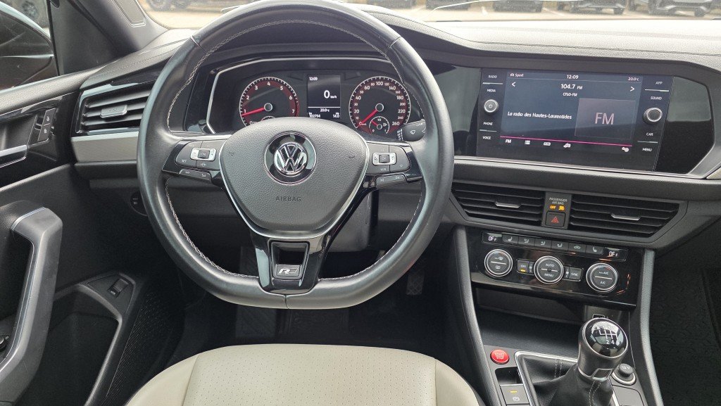 Volkswagen JETTA HIGHLINE 2019 Rouge Mont-Laurier - photo #15