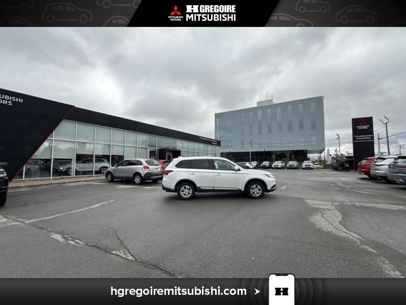 2020 Mitsubishi Outlander White Laval - photo #11