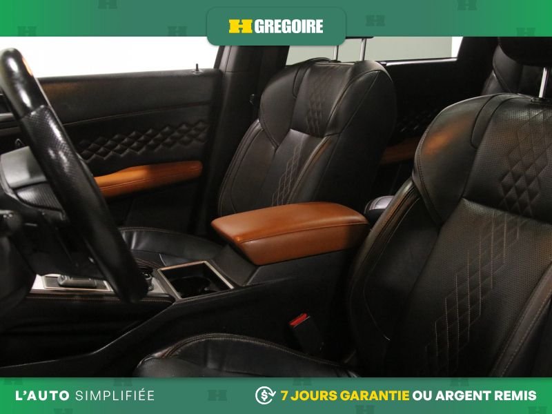 2022 Mitsubishi Outlander Grey Laval - photo #13