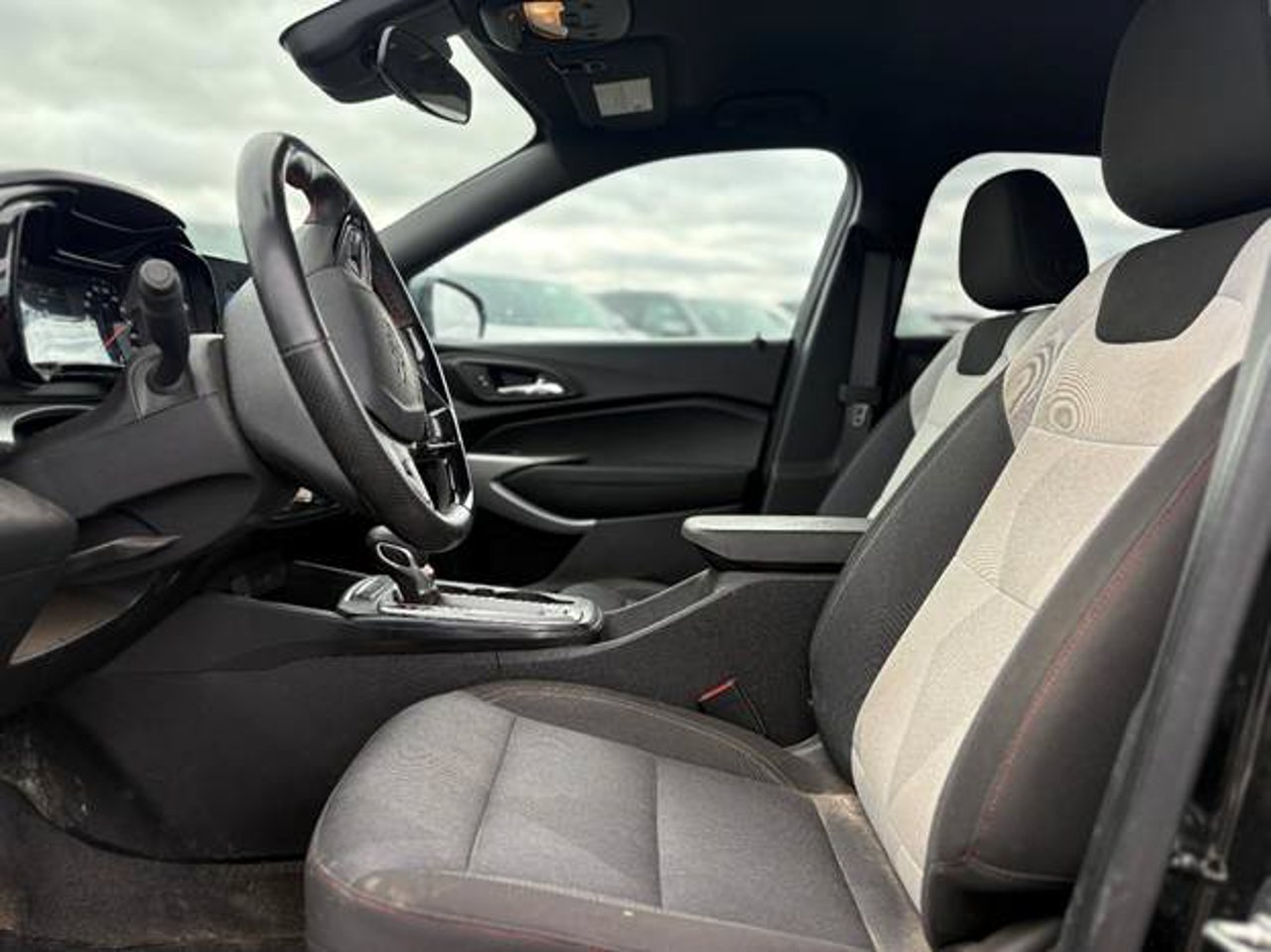 2025 Chevrolet Trax FWD 4dr 1RS Black Sherwood Park - photo #3