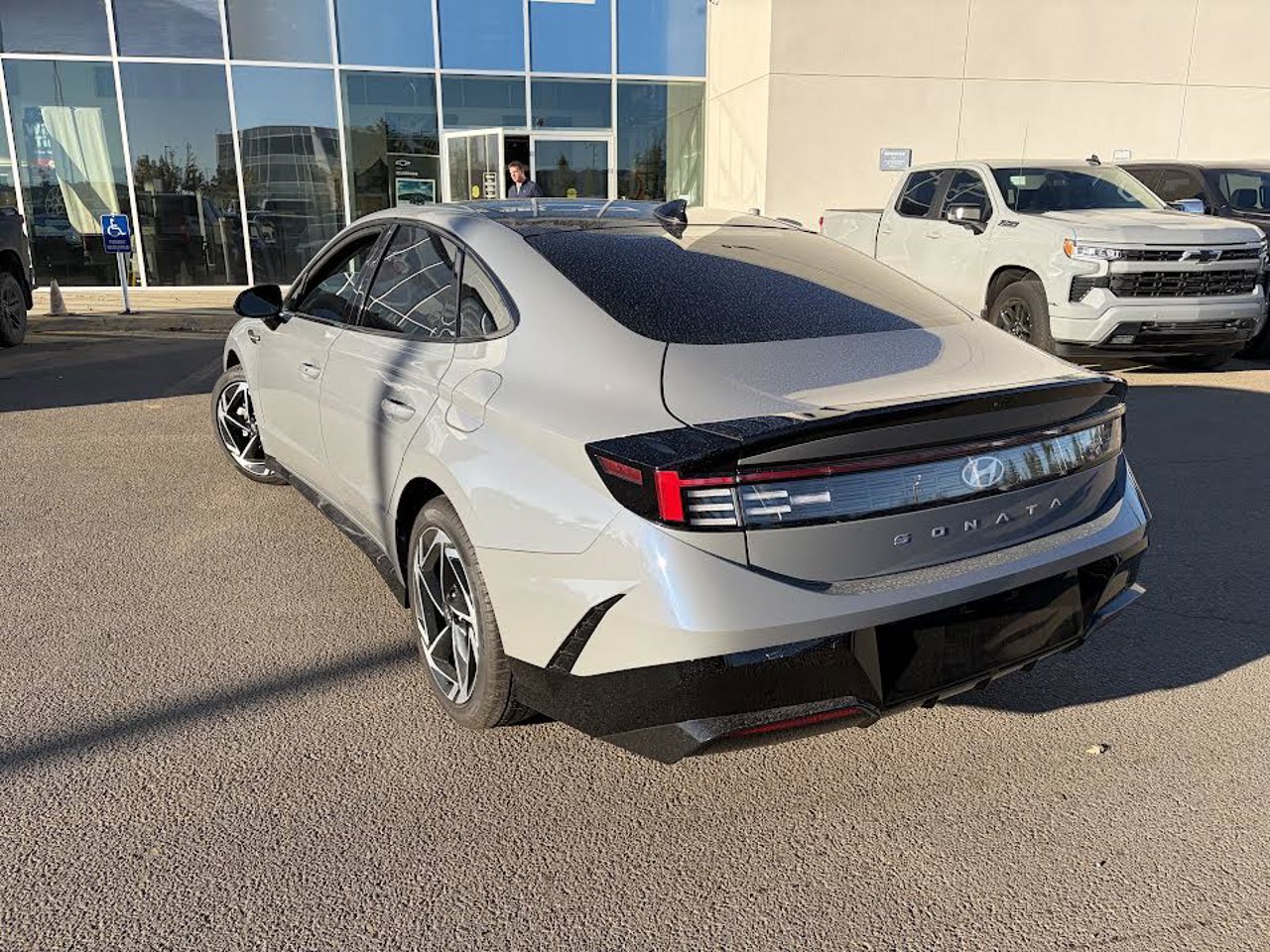 2025 Hyundai Sonata 2.5L Preferred-Trend FWD Blue Sherwood Park - photo #3