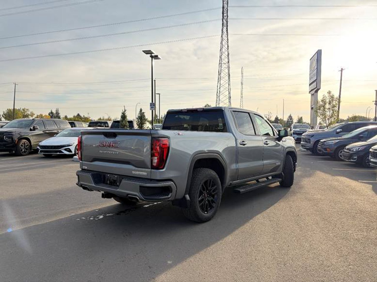 2024 GMC Sierra 1500 4WD Crew Cab 147 Elevation Grey Sherwood Park - photo #4
