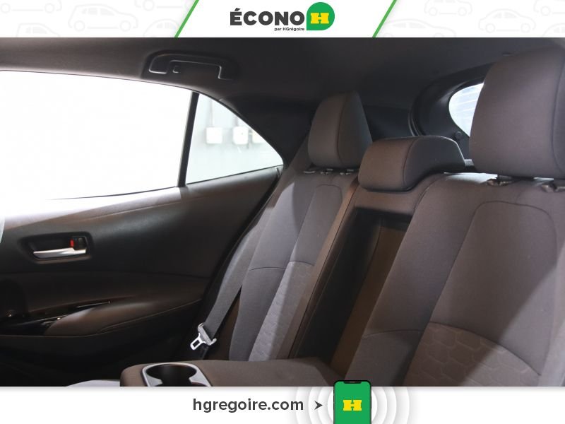 2019 Toyota Corolla White Blainville - photo #17