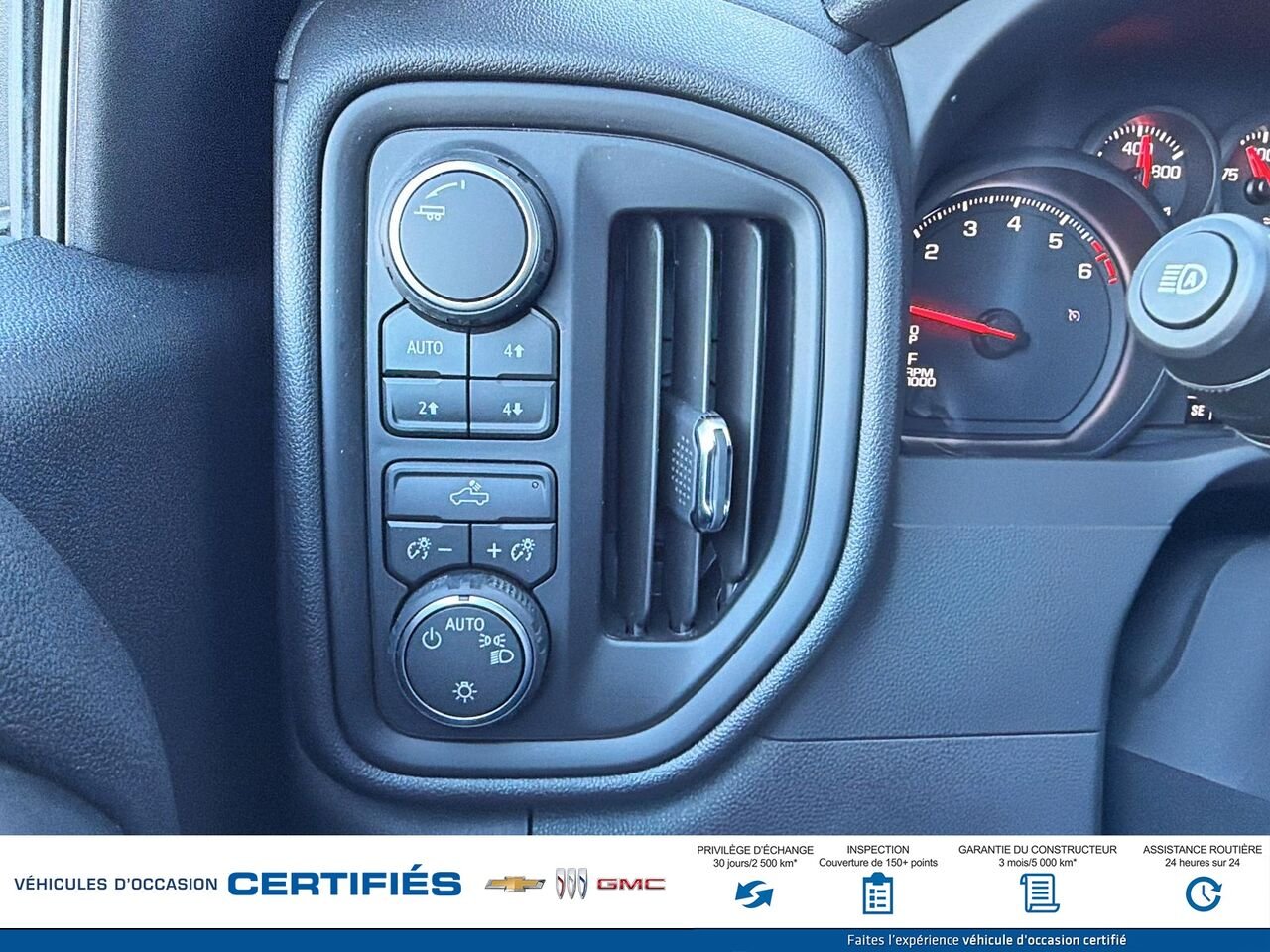 2026 CHEVROLET SILVERADO Custom Trail Boss cabine multiplace 4RM 157 po Red Montmagny - photo #16