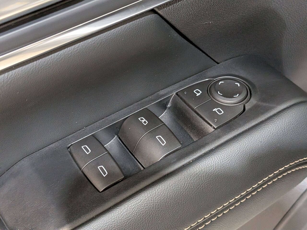 2026 GMC Terrain AWD 4dr Elevation Grey Val-David - photo #32