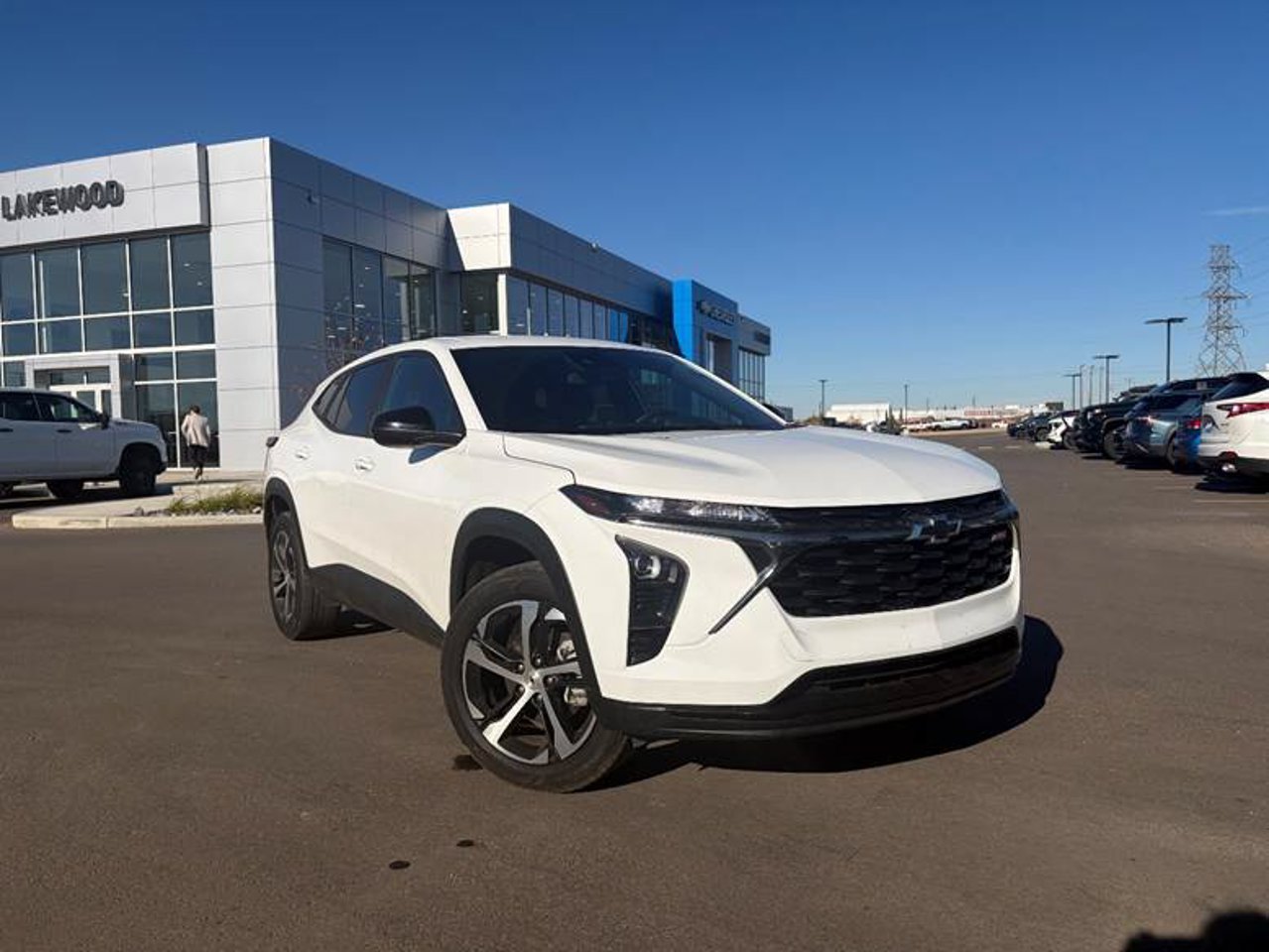2025 Chevrolet Trax FWD 4dr 1RS White Sherwood Park - photo #1