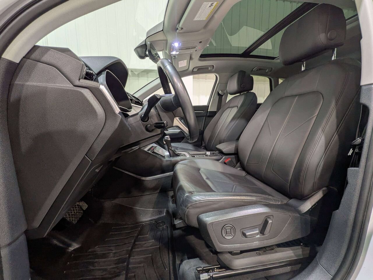 2019 Audi Q3 2.0 TFSI quattro Progressiv Tiptronic White Val-David - photo #1