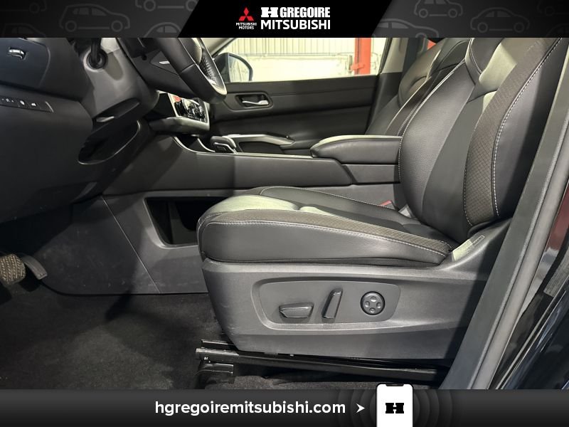 2024 Nissan Pathfinder Black Saint-Eustache - photo #14