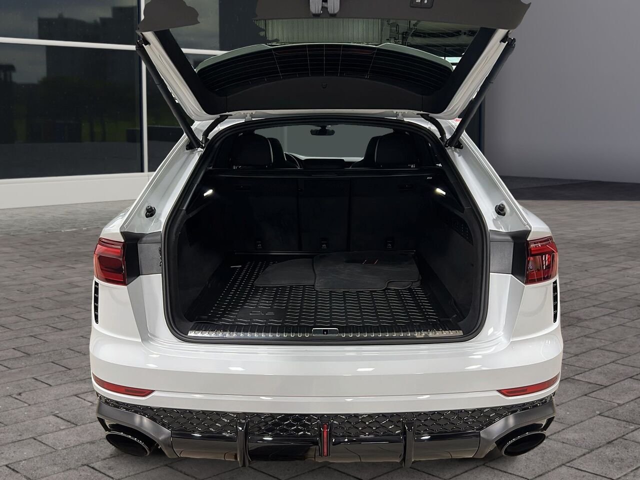Audi RS Q8 PERFORMANCE 2026 Blanc Québec - photo #24