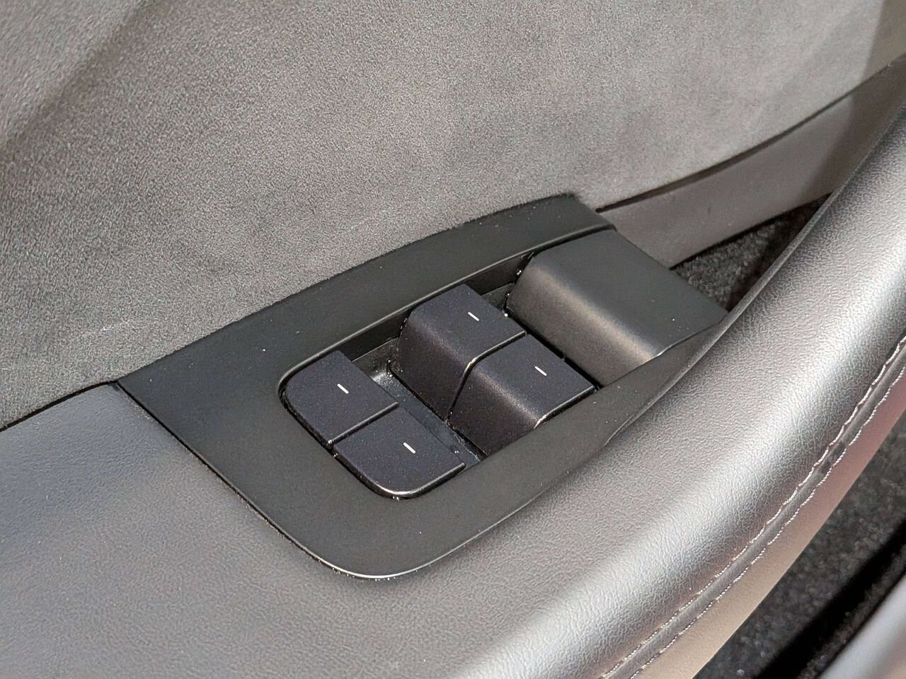 2025 Tesla Model 3 Premium AWD Red Val-David - photo #30
